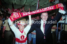 16.05.1992 VfB Stuttgart Meisterschaft Empfang Flughafen