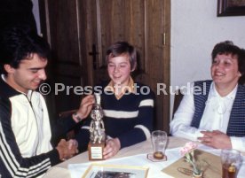 19.01.80 VfB Stuttgart Hansi M&uuml;ller Bravo Silber Otto