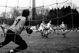 19.03.83 Stuttgarter Kickers - TuS Schlo&szlig; Neuhaus