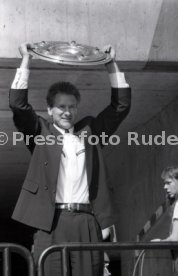 17.05.1992 VfB Stuttgart Meisterschaft Empfang im Stadion
