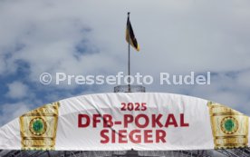25.05.25 VfB Stuttgart Feier und Autokorso DFB-Pokal Sieg Stuttgart Schlossplatz