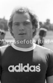 14.07.75 TSV 1860 M&uuml;nchen Fototermin 1975/1976