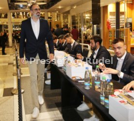 VFB Stuttgart Autogrammstunde