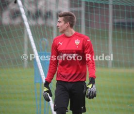 Jonathan Klinsmann Training bei VFB Stuttgart II Team.