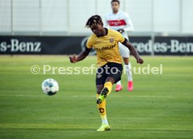 VfB Stuttgart - SG Dynamo Dresden