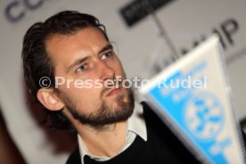 Stuttgarter Kickers Pressekonferenz Vorstellung Neuer Trainer