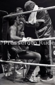 02.12.83 Boxen Rene Weller