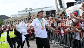 25.05.25 VfB Stuttgart Feier und Autokorso DFB-Pokal Sieg Stuttgart Schlossplatz