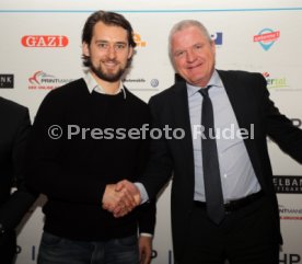 Stuttgarter Kickers Pressekonferenz Vorstellung Neuer Trainer