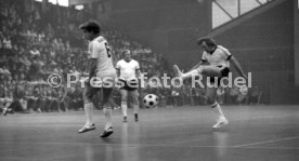 23.02.83 Fussball Prominentenspiel