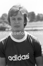 14.07.75 TSV 1860 M&uuml;nchen Fototermin 1975/1976