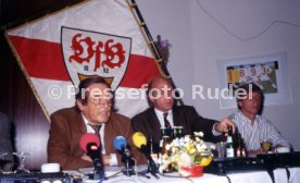 16.01.90 VfB Stuttgart PK Vorstellung Manager Hoene&szlig;