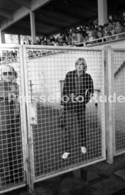 17.05.81 Ankunft DFB Nationalspieler Schlosshotel Monrepos Ludwigsburg