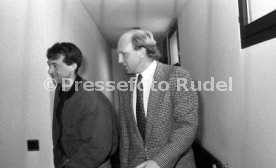 16.01.90 VfB Stuttgart PK Vorstellung Manager Hoene&szlig;