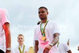 25.05.25 VfB Stuttgart Feier und Autokorso DFB-Pokal Sieg Stuttgart Schlossplatz