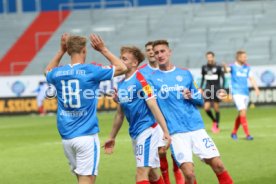 Fu&szlig;ball  2.Bundesliga Holstein Kiel vs. VfB Stuttgart