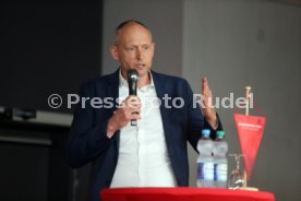 24.06.21 VfB Stuttgart Roter Tisch