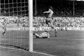 23.04.88 VfB Stuttgart - Bayer 05 Uerdingen