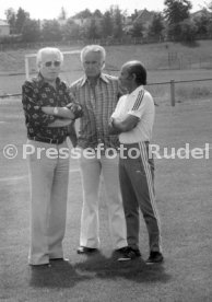 14.07.75 TSV 1860 M&uuml;nchen Fototermin 1975/1976