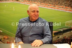 14.12.23 VfB Stuttgart Sebastian und Dieter Hoene&szlig;