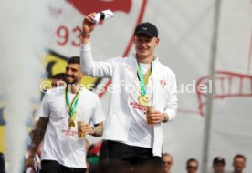 25.05.25 VfB Stuttgart Feier und Autokorso DFB-Pokal Sieg Stuttgart Schlossplatz