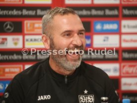 VFB Stuttgart PK Trainer Tim Walter