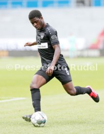 Fu?ball  2.Bundesliga Holstein Kiel vs. VfB Stuttgart
