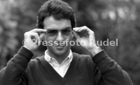 24.10.80 VfB Stuttgart Hansi M&uuml;ller Brille