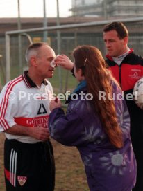 VfB Stuttgart WLSB Pr&auml;sident Stefan Schlaegel mit blutiger Nase re. Franz Wohlfahrt Foto Rudel
