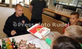 VfB Stuttgart Fritzle Club Autogrammstunde