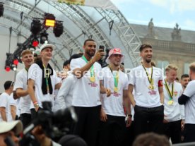 25.05.25 VfB Stuttgart Feier und Autokorso DFB-Pokal Sieg Stuttgart Schlossplatz