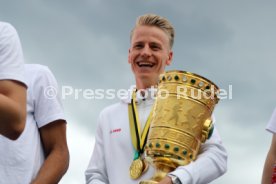 25.05.25 VfB Stuttgart Feier und Autokorso DFB-Pokal Sieg Stuttgart Schlossplatz