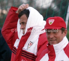 VfB Stuttgart Trainingslager Portugal 2000 li. Franz Wohlfahrt re. Karlheinz F&ouml;rster Foto Rudel
