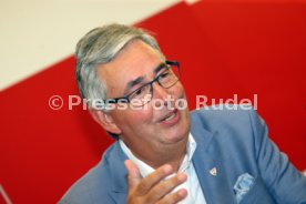 02.08.24 VfB Stuttgart Vorstellung Pr&auml;sidium