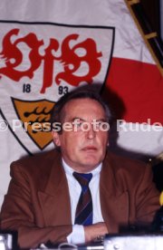 16.01.90 VfB Stuttgart PK Vorstellung Manager Hoene&szlig;