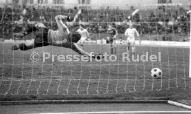 03.01.76 VfB Stuttgart - FC Bayern M&uuml;nchen
