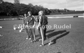 17.05.81 Ankunft DFB Nationalspieler Schlosshotel Monrepos Ludwigsburg