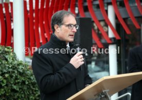 27.01.22 VfB Stuttgart Kranzniederlegung 18. Erinnerungstag