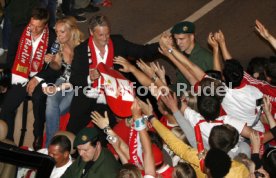 Deutscher Meister 2007, VfB Stuttgart, Autokorso, Trainer Armin Veh.