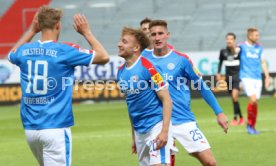 Fu&szlig;ball  2.Bundesliga Holstein Kiel vs. VfB Stuttgart