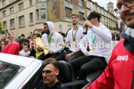 25.05.25 VfB Stuttgart Feier und Autokorso DFB-Pokal Sieg Stuttgart Schlossplatz