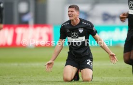 Fu&szlig;ball  2.Bundesliga Holstein Kiel vs. VfB Stuttgart