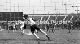 18.04.81 VfB Stuttgart - Bayer 04 Leverkusen
