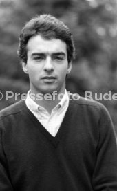 24.10.80 VfB Stuttgart Hansi M&uuml;ller Brille