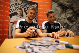 VfB Stuttgart Autogrammstunde Terodde und Ginczek