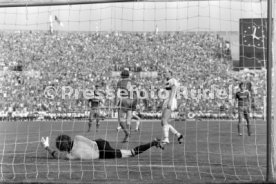 06.08.77 VfB Stuttgart - FC Bayern M&uuml;nchen