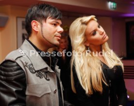 09.03.10 Romulo Feliciano Fashion