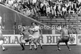 23.04.88 VfB Stuttgart - Bayer 05 Uerdingen