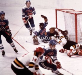 Olympia 1976 Eishockey Finnland - BR Deutschland