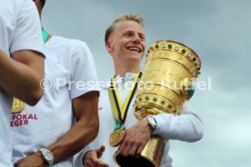 25.05.25 VfB Stuttgart Feier und Autokorso DFB-Pokal Sieg Stuttgart Schlossplatz